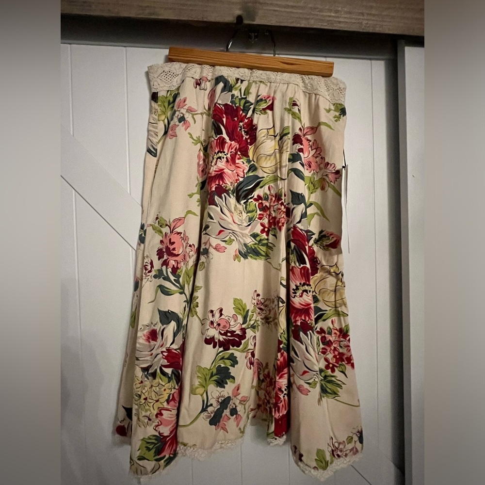 CAbi A-Line O’Hara Floral Skirt - Sample Size 4